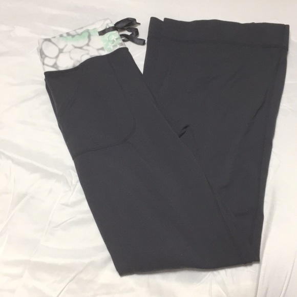 lululemon athletica Pants - Lululemon yoga pants